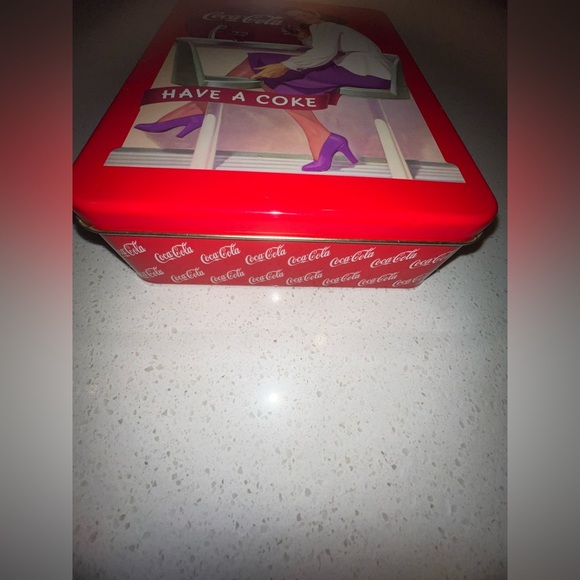 ✨Personalized🎄COCA-COLA Tin Gift Box + 3 Bottle Shaped Tin Boxes full of Beauty - Picture 9 of 11